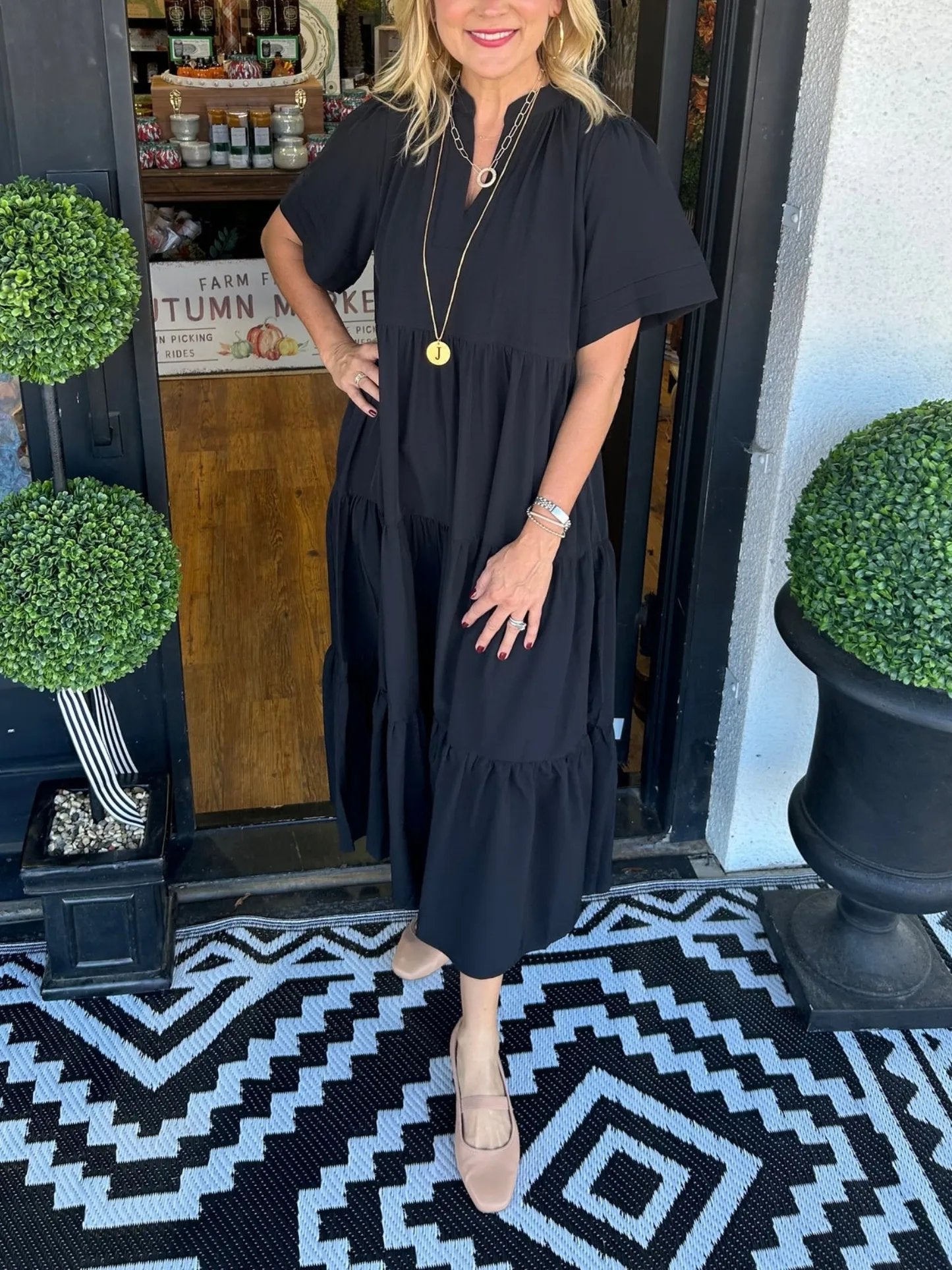 🔥Last 4 hours Sale: Save 60% -V-NECK TIERED MIDI DRESS WITH POCKETS (BUY 2 FREE SHIPPING)