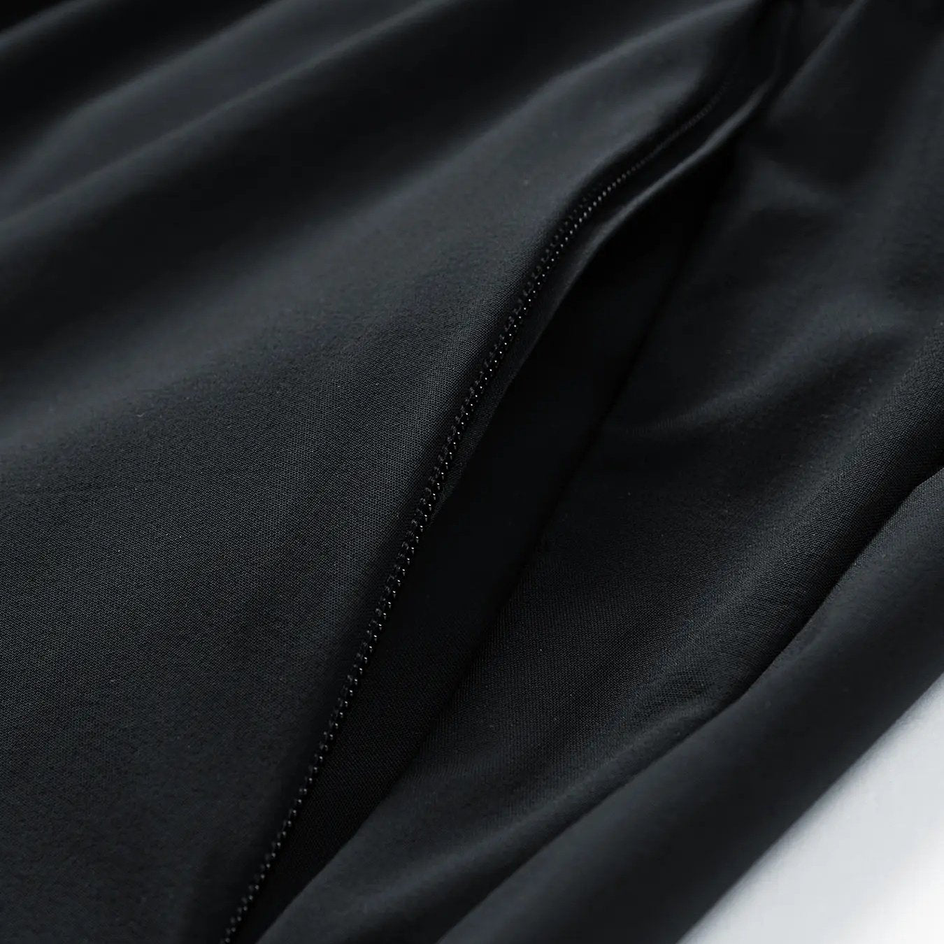 Men's Zipper Pocket Shorts, Regular Fit Casual Drawstring Waist Shorts