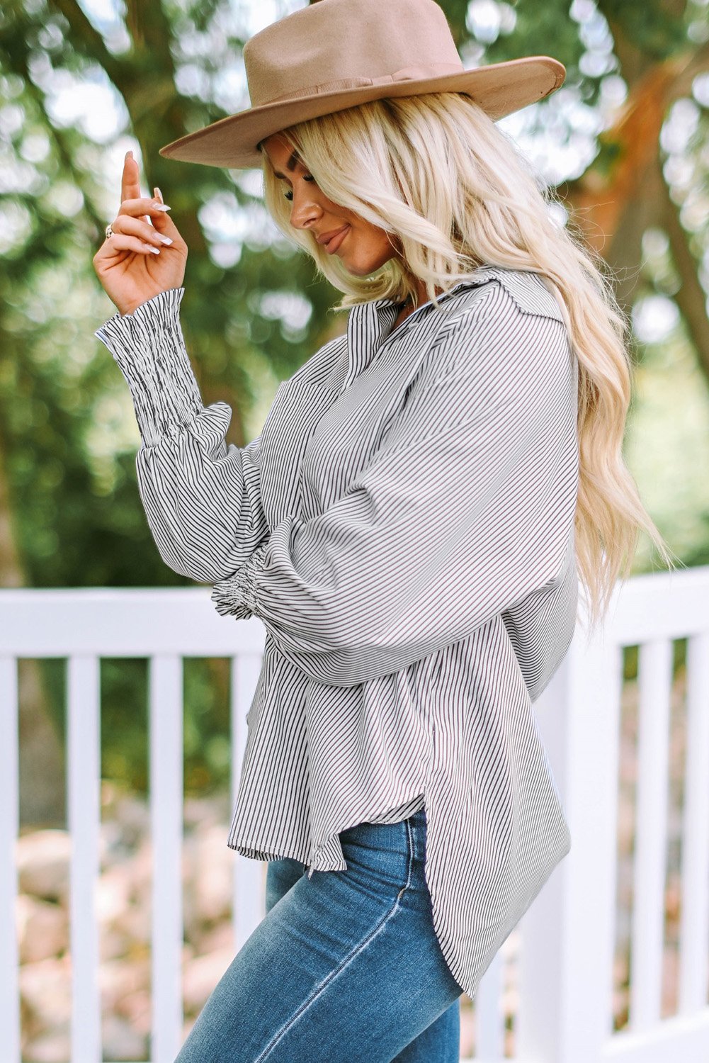 🔥LAST DAY 57% OFF - 🏆️Mid-length smocked shirt with striped lapel and oversized drawdown sleeves