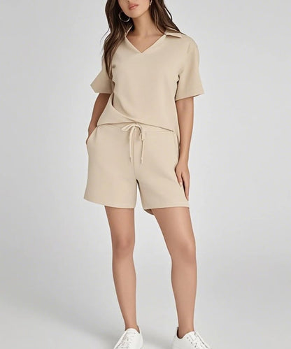 🔥Women's Summer 2-Piece Set - Lightweight & Breezy Short-Sleeve & Shorts Set