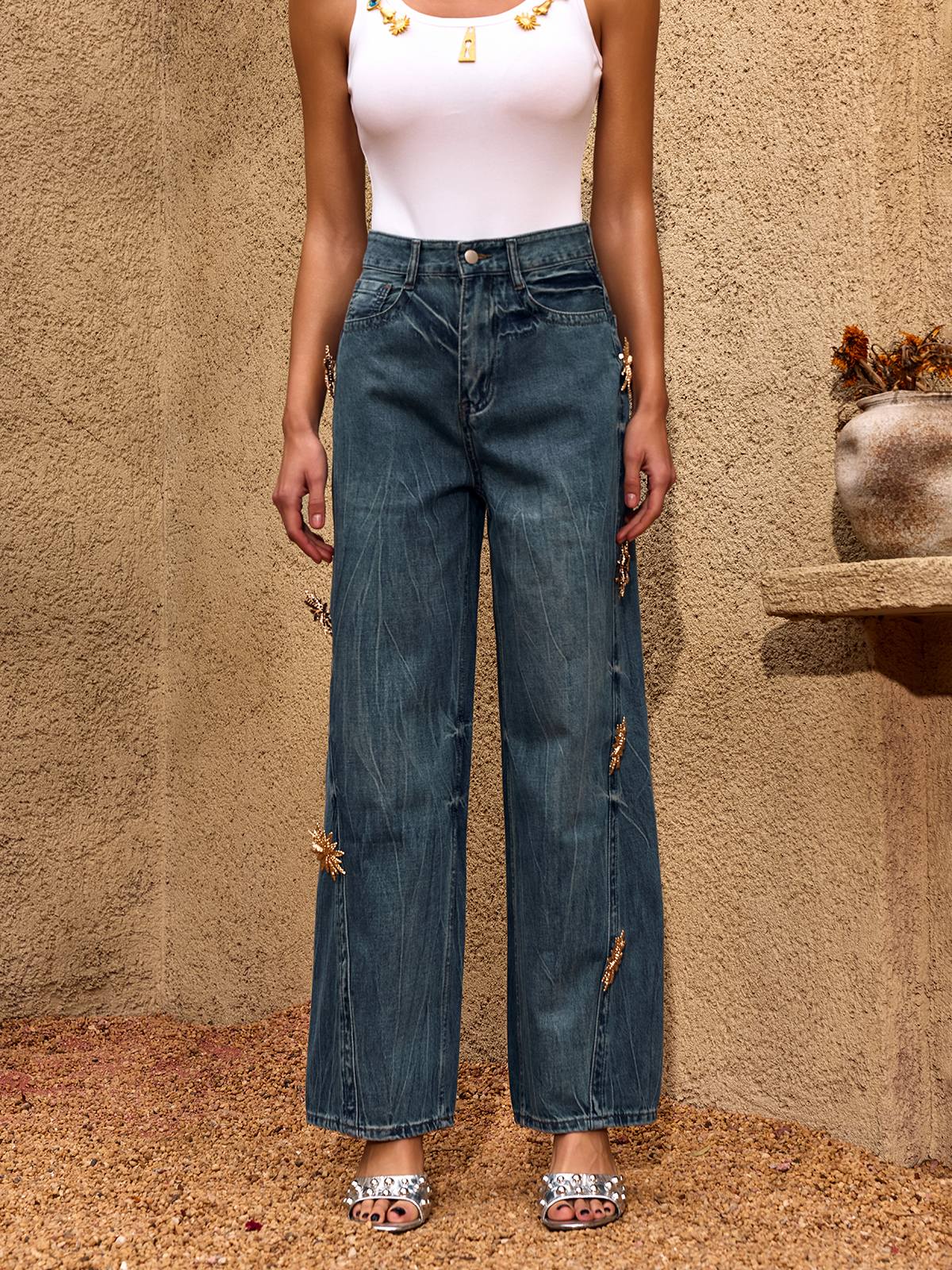 Chesna Metal Buckle Straight Jeans