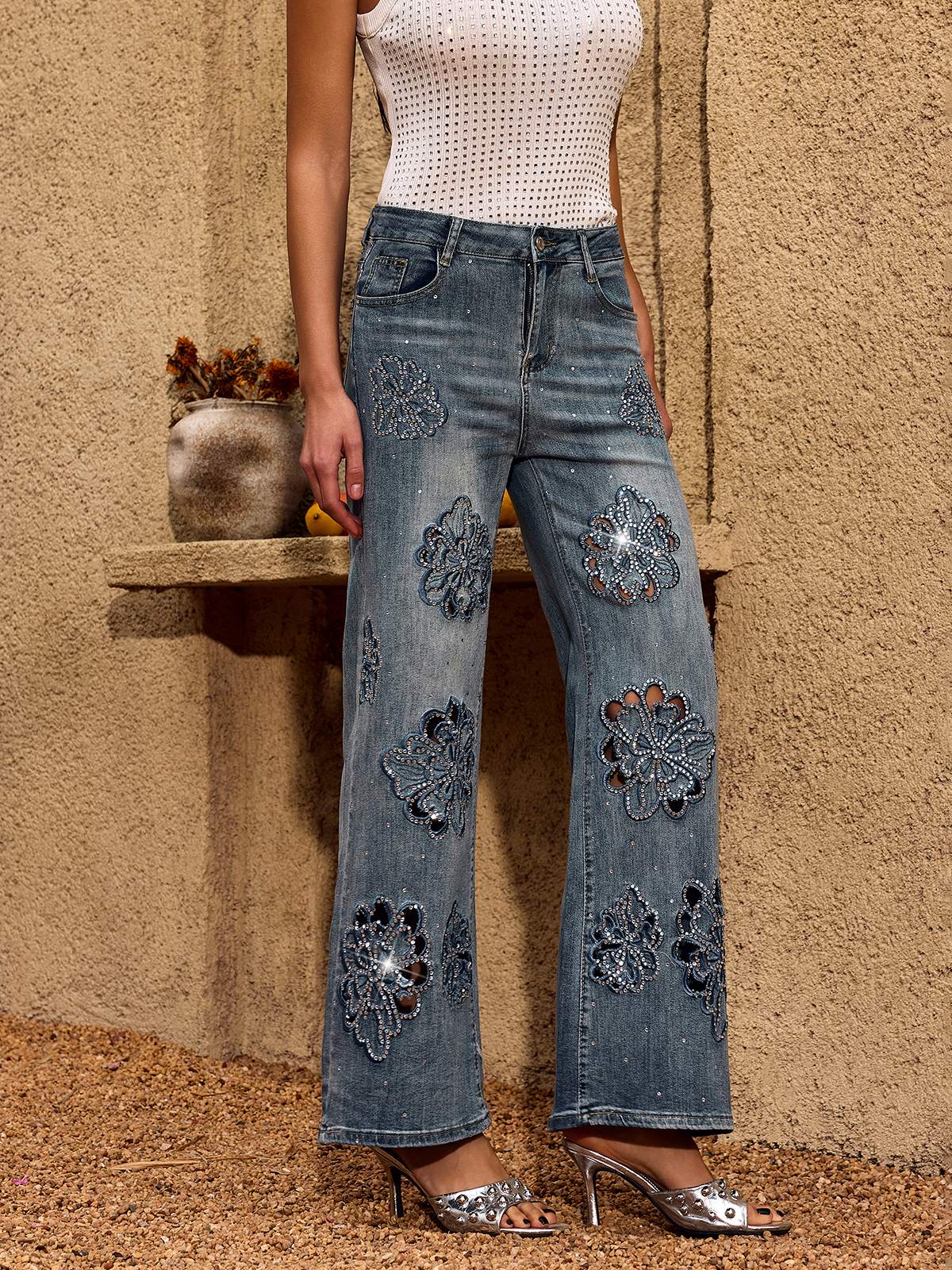 Cheta Flower Rhinestone Straight Jeans