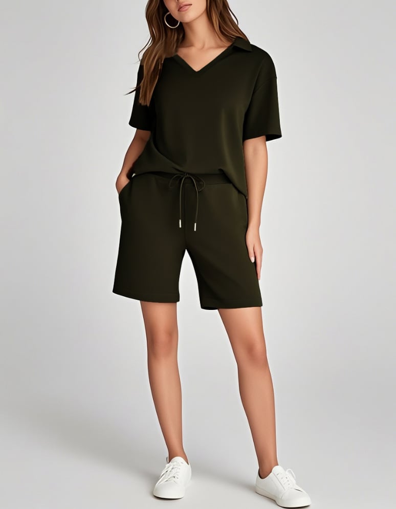 🔥Women's Summer 2-Piece Set - Lightweight & Breezy Short-Sleeve & Shorts Set